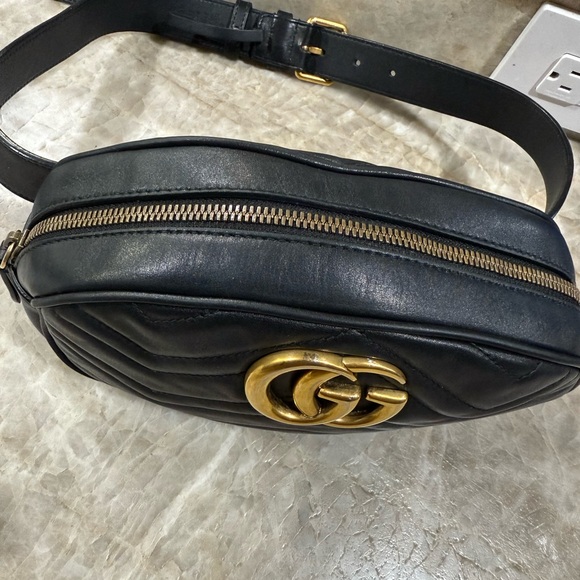 Gucci GG Marmont Matelassé black leather belt bag - Picture 2 of 16